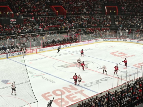 
									«Авангард» с новым тренером разгромил «Амур» 