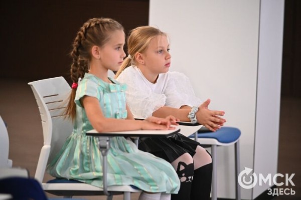 "Любая сказка может не только учить, но и лечить". В Омске презентовали необычное издание