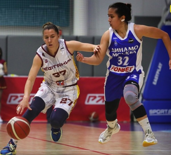 
									Омский «Нефтяник» одержал первую в истории победу в Премьер-лиге   [ФОТО]  