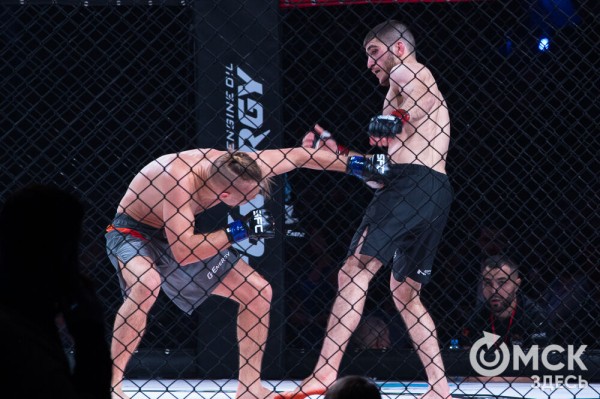 Александр Шлеменко не сумел победить в родном городе Александр Шлеменко не сумел победить в родном городе