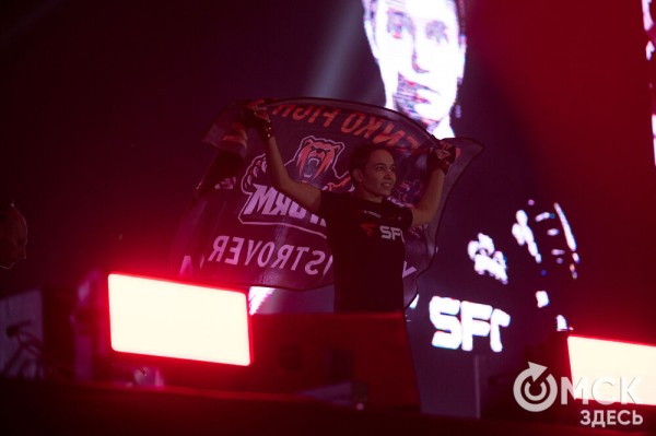 Александр Шлеменко не сумел победить в родном городе Александр Шлеменко не сумел победить в родном городе