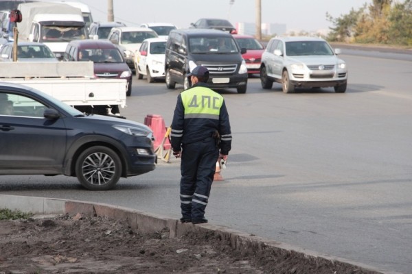 
									Омских автолюбителей предупредили о гололеде на дорогах 