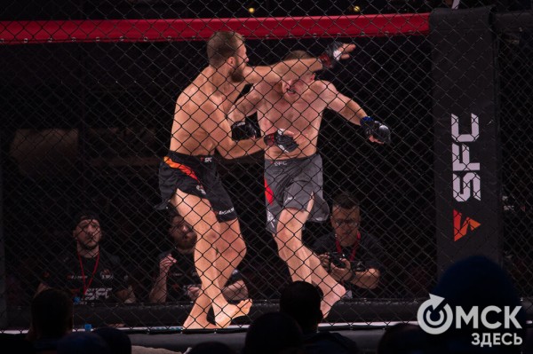 Александр Шлеменко не сумел победить в родном городе Александр Шлеменко не сумел победить в родном городе