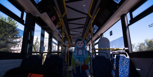 Объявлять остановки в омских автобусах теперь будет Виктор