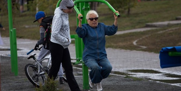 Топ-12 упражнений на уличных тренажёрах Топ-12 упражнений на уличных тренажёрах