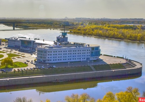 Зданию Омского речного вокзала грозит катастрофа? Зданию Омского речного вокзала грозит катастрофа?