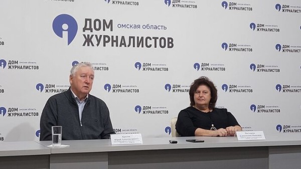 Зачем ходить к лору и чем опасны наушники? Отвечаем на популярные вопросы