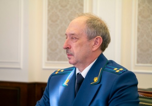 Глава омской облпрокуратуры Студеникин официально ушел в отставку