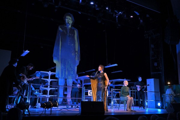 
									В Омске прошел очень необычный спектакль новосибирского театра   [ФОТО]  