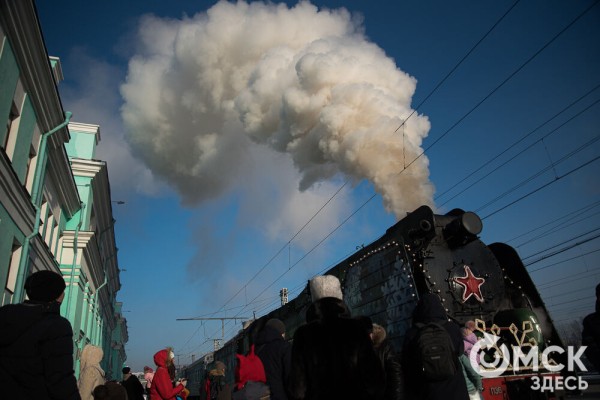 Дед Мороз из Великого Устюга навестил омичей