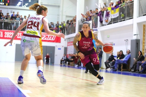 
									«Нефтяник» проиграл команде, которая идет за Кубком России   [ФОТО]  