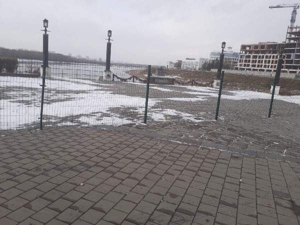 
									«Властям и частнику это не нужно»: когда восстановят причал в центре Омска?   [ФОТО]  