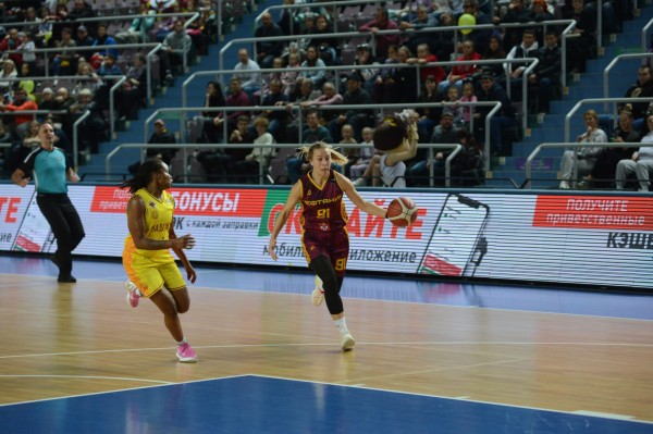 
									Омский «Нефтяник» сенсационно вышел в четвертьфинал Кубка России   [ФОТО+ВИДЕО]  