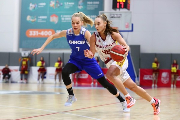 
									Омский «Нефтяник» провел один из самых неудачных матчей в сезоне   [ФОТО]  