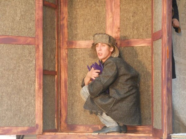 Отец Яков, Зайка и Гончар. Актёр Роман Николаев рассказал о работе в театре и "зове предков"