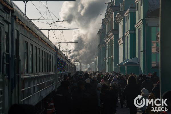 Дед Мороз из Великого Устюга навестил омичей