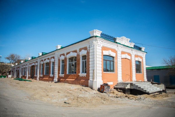 
									Исторический центр Омска 4 месяца заливают нечистотами   [ФОТО]  