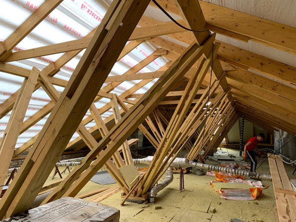 
									«Работают крайне хреново и денег нет»: что не так с капремонтом в Омске? 