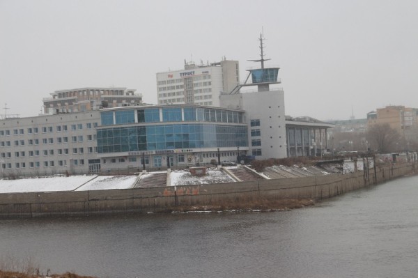 
									«Властям и частнику это не нужно»: когда восстановят причал в центре Омска?   [ФОТО]  