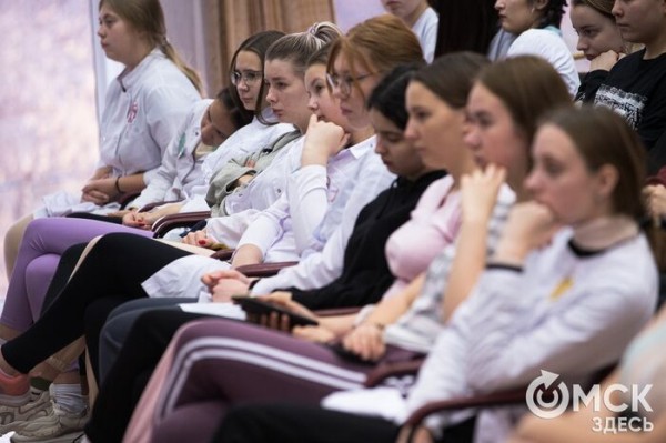 Студенты омского медколледжа стали потенциальными донорами костного мозга