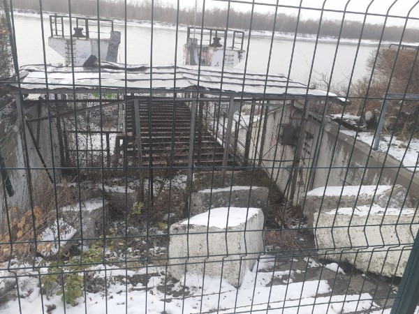 
									«Властям и частнику это не нужно»: когда восстановят причал в центре Омска?   [ФОТО]  