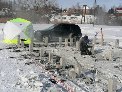 Городской парк Калачинска могут «растащить» по кусочкам?