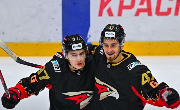 
									Снова 6 шайб: «Омские Крылья» показали яркую игру на глазах у наставника «Авангарда» 