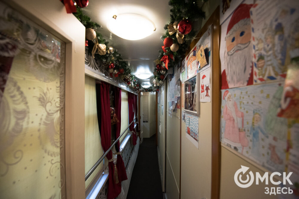 Дед Мороз из Великого Устюга навестил омичей