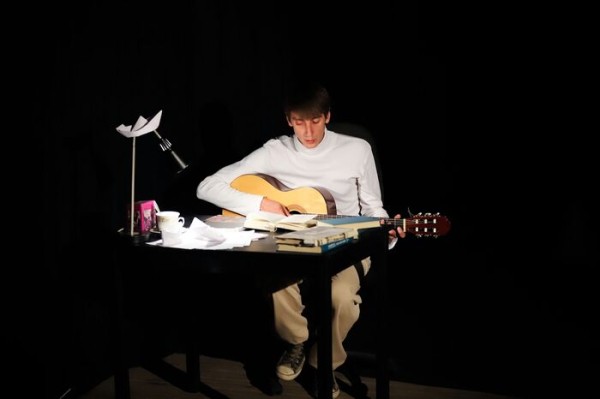 Отец Яков, Зайка и Гончар. Актёр Роман Николаев рассказал о работе в театре и "зове предков"