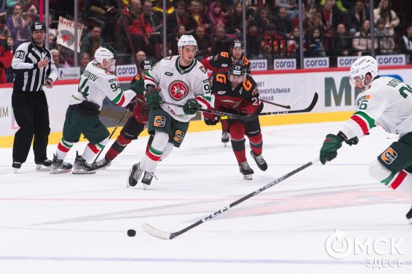 "Ак Барс" не сумел прервать победную серию "Авангарда"