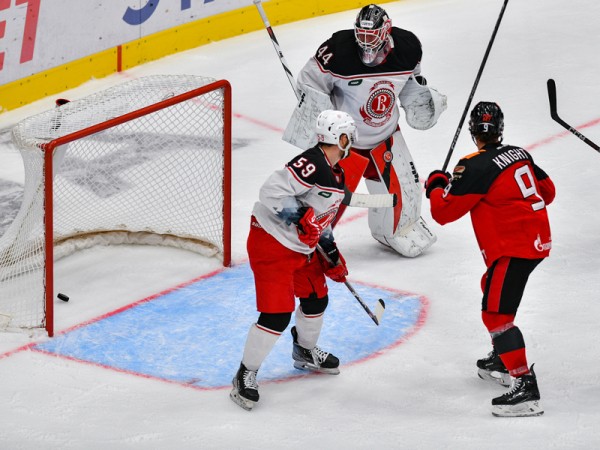 
									«Авангард» одержал четвертую победу подряд   [ФОТО]  