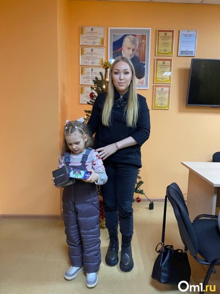 Депутаты от «СР» Анна Степаненко, Наталья Астапчик и Светлана Хиневич исполнили мечты юных омичей