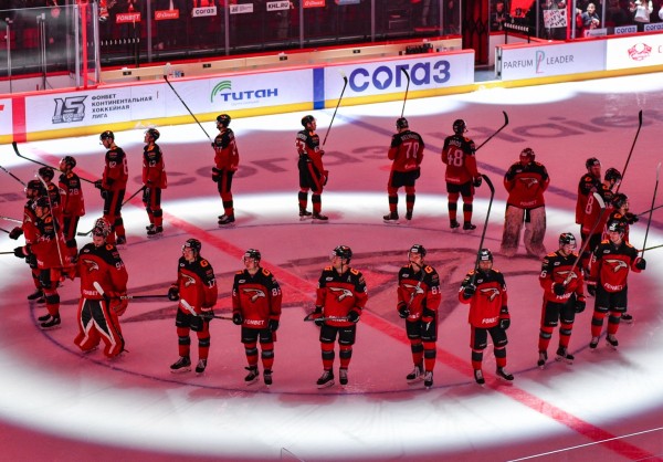 
									Трое хоккеистов «Авангарда» примут участие в Кубке Первого канала 