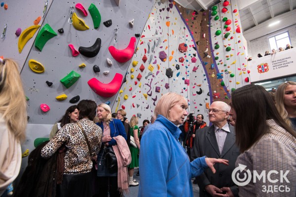 В Омске заработал крытый скалодром на три дисциплины В Омске заработал крытый скалодром на три дисциплины