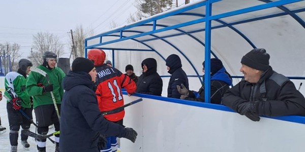 
									На новом спортивном объекте в Омской области открыли хоккейный сезон 