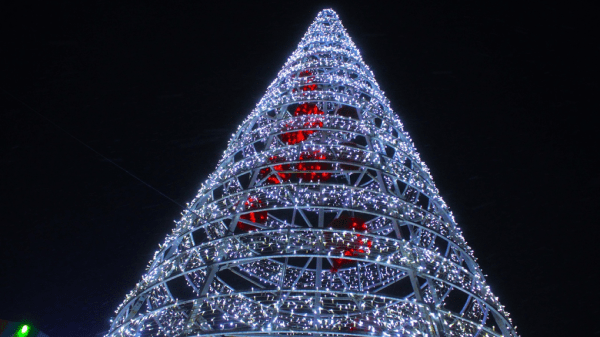 В новогоднюю ночь омичам обещают мороз почти до -40 градусов В новогоднюю ночь омичам обещают мороз почти до -40 градусов