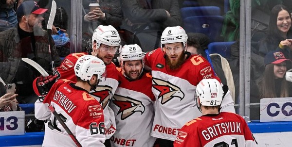 Дубль Толчинского принес "Авангарду" волевую победу над ЦСКА