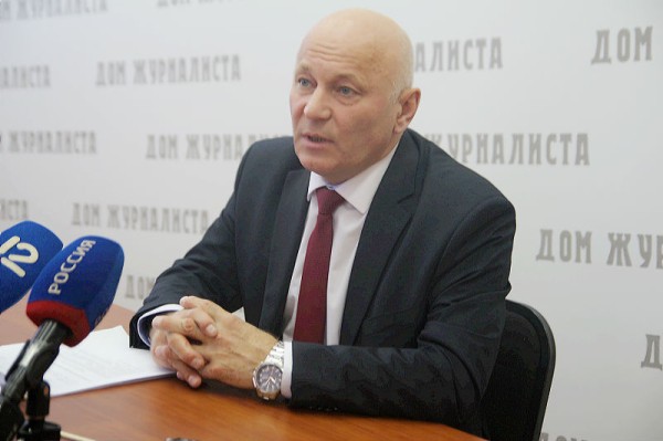 «Пока у нас такие чиновники, будем сидеть без дорог»
«Пока у нас такие чиновники, будем сидеть без дорог»