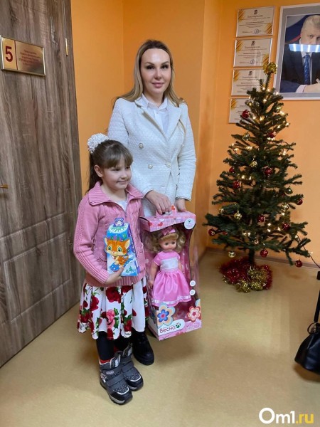 Депутаты от «СР» Анна Степаненко, Наталья Астапчик и Светлана Хиневич исполнили мечты юных омичей