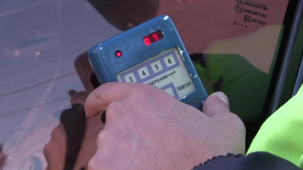 
									Омич попал под суд за тонированный автомобиль    [ФОТО]  