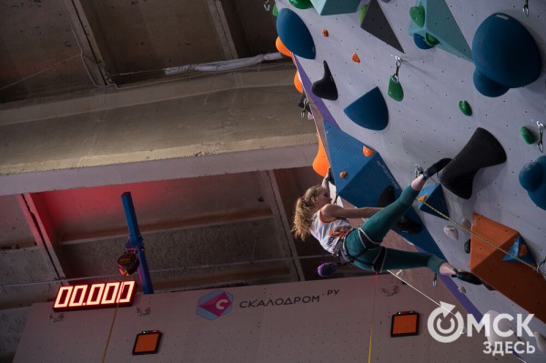 В Омске заработал крытый скалодром на три дисциплины В Омске заработал крытый скалодром на три дисциплины