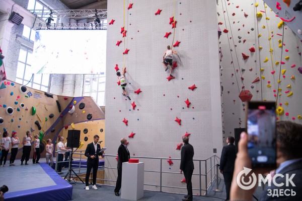 В Омске заработал крытый скалодром на три дисциплины В Омске заработал крытый скалодром на три дисциплины