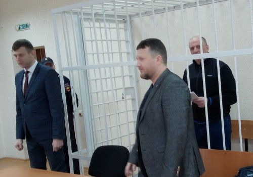 Подсудимый Быков привычно рявкнул на журналиста, но сам при этом выглядел потерпевшим