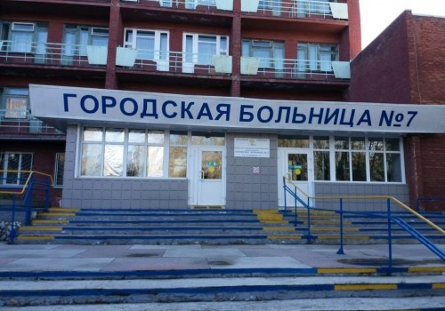 Брат омского депутата Антропенко ушел с должности главврача детской поликлинники № 7