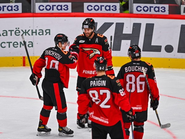 На следующий сезон «Авангард» может потерять ведущих игроков
На следующий сезон «Авангард» может потерять ведущих игроков