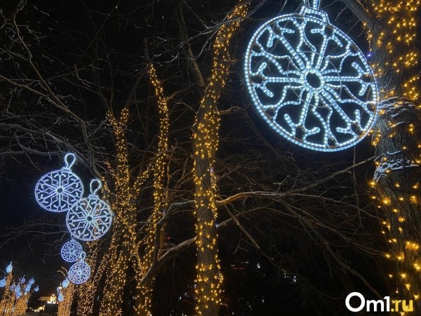 Новогодняя столица России: как Новосибирск украсили к 31 декабря Новогодняя столица России: как Новосибирск украсили к 31 декабря