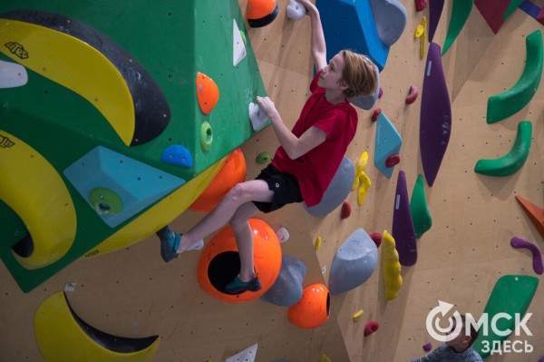 В Омске заработал крытый скалодром на три дисциплины В Омске заработал крытый скалодром на три дисциплины