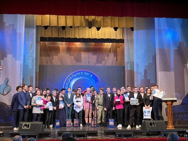 
									В финале лиги «КВН-Сибирь» омская команда стала третьей   [ФОТО]  