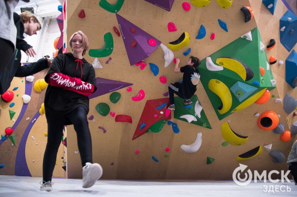 В Омске заработал крытый скалодром на три дисциплины В Омске заработал крытый скалодром на три дисциплины