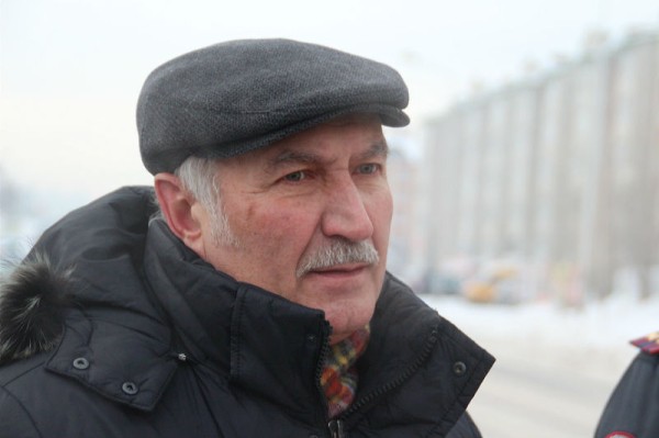 «Пока у нас такие чиновники, будем сидеть без дорог»
«Пока у нас такие чиновники, будем сидеть без дорог»